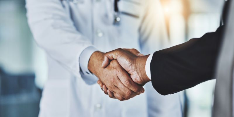 FORNECEDORES DE PRODUTOS MÉDICO-HOSPITALARES
